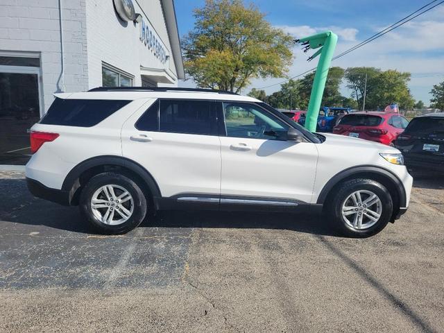 2021 ford explorer xlt