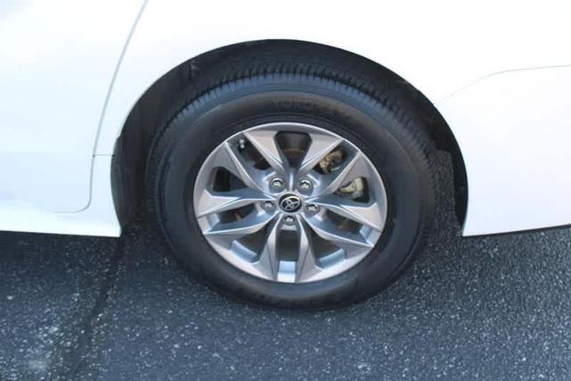 2022 toyota sienna xle
