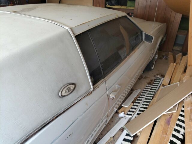 1982 buick riviera coupe