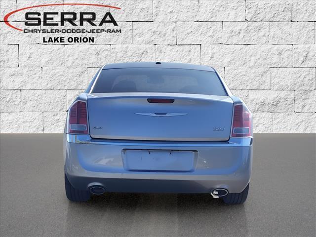 2014 chrysler 300 s