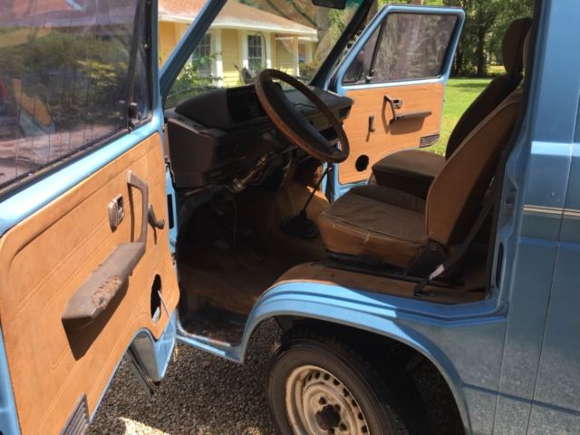1981 volkswagon vanagon westfalia