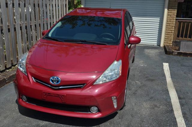 2012 toyota prius v five