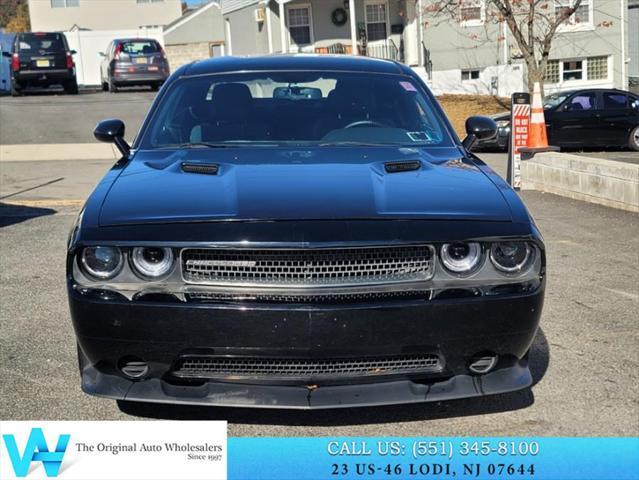 2013 dodge challenger sxt