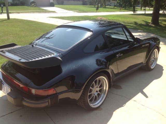 1986 porsche 911 / 930 wide body turbo whale tail