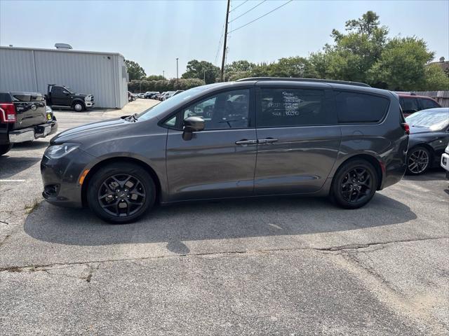 2019 chrysler pacifica touring-l plus