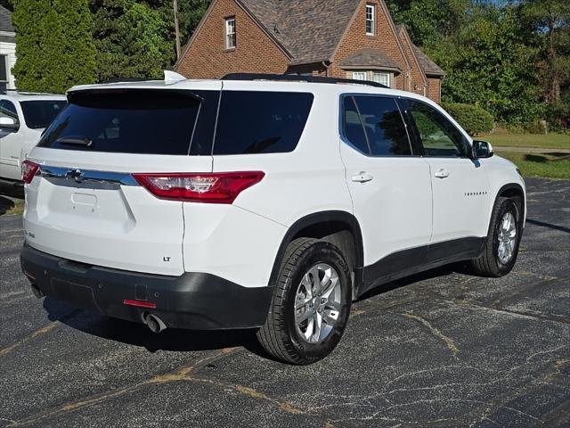 2021 chevrolet traverse lt cloth