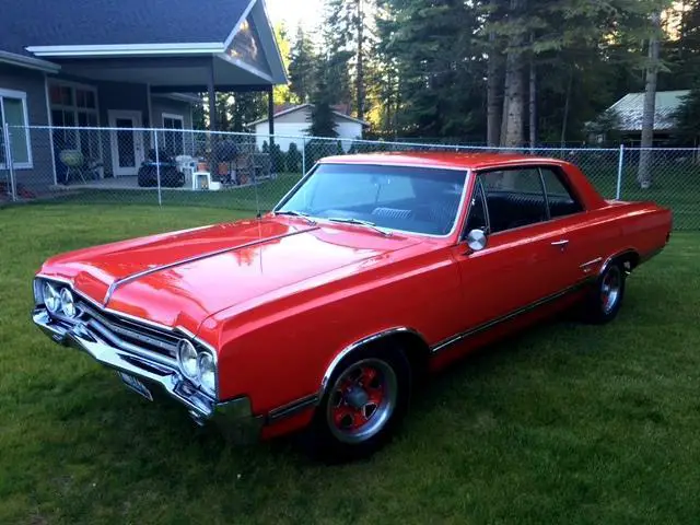 1965 oldsmobile 442. red 2 door hardtop 400 ci manual