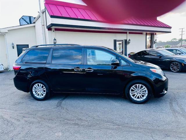 2016 toyota sienna xle