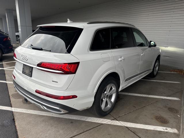 2021 audi q7 55 premium