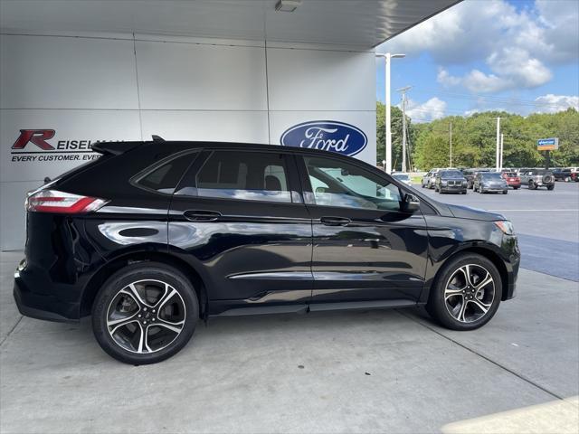 2022 ford edge st