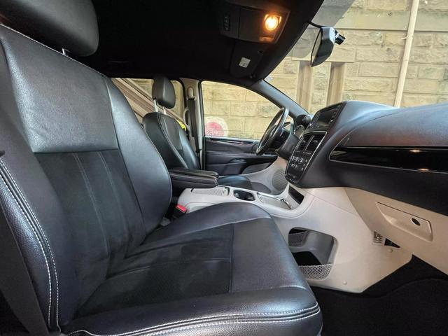 2017 dodge grand caravan sxt