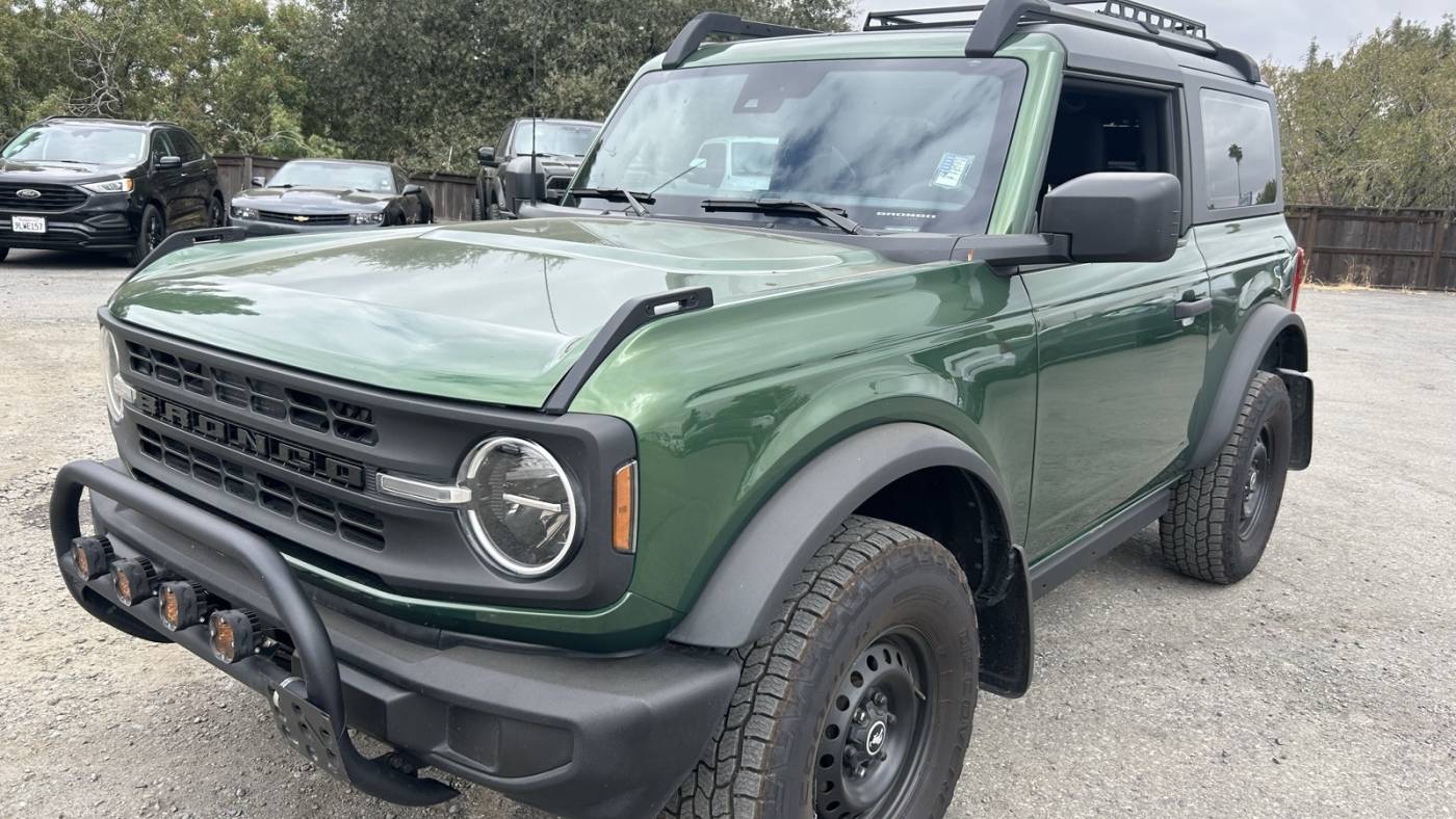 2022 ford bronco base