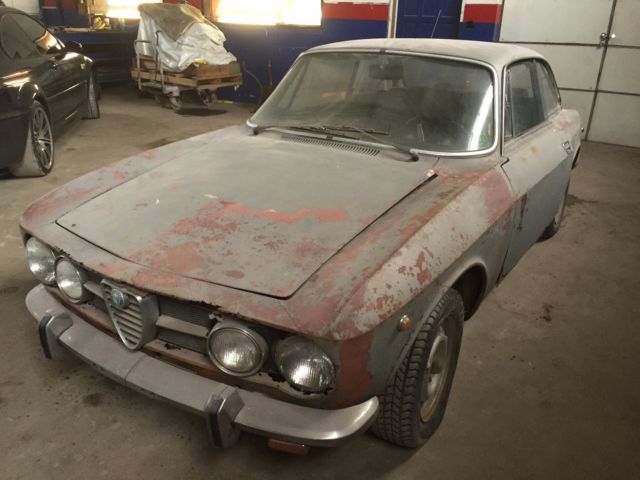 1969 alfa gtv 1750 all original. amazing find! sitting 40 years no reserve!!!