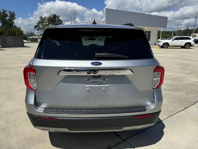 2023 ford explorer xlt