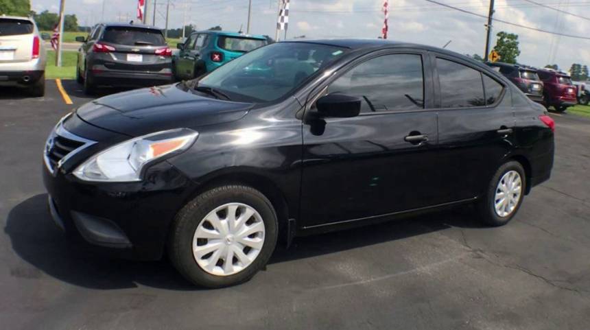 2016 nissan versa