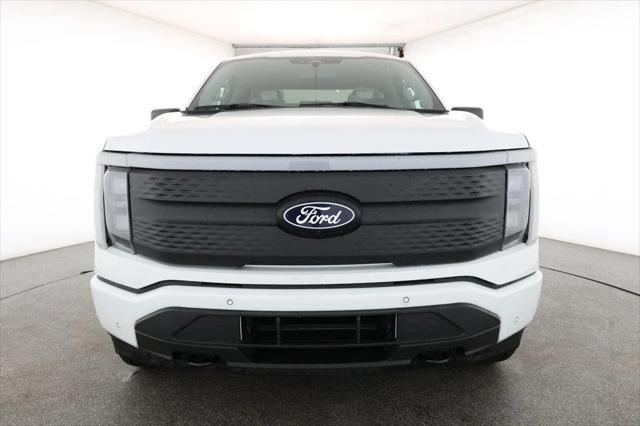 2024 ford f-150 lightning flash