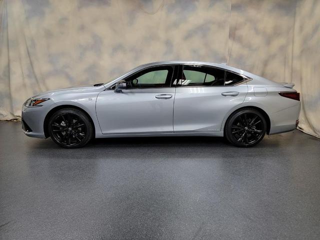 2022 lexus es 300h 300h