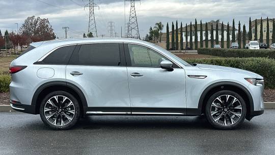 2024 Mazda CX-90