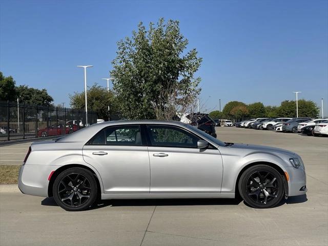 2023 chrysler 300 s