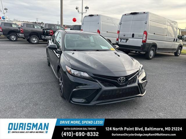 2021 toyota camry se
