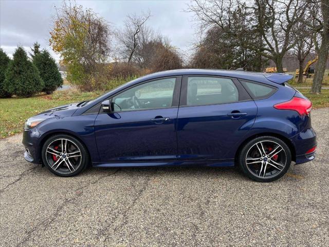 2016 ford focus st