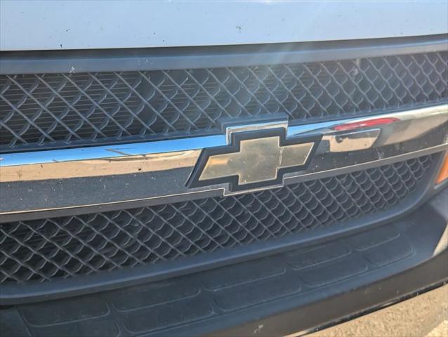 2017 chevrolet express 3500 lt