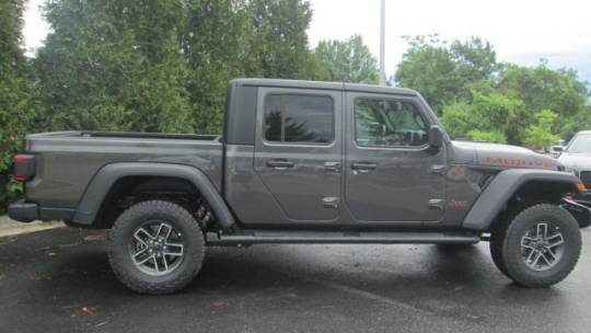 2024 Jeep Gladiator