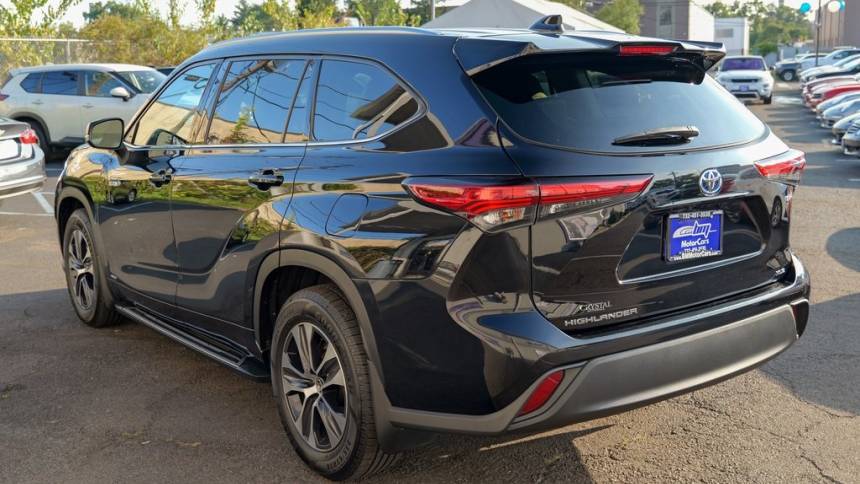 2021 toyota highlander hybrid xle