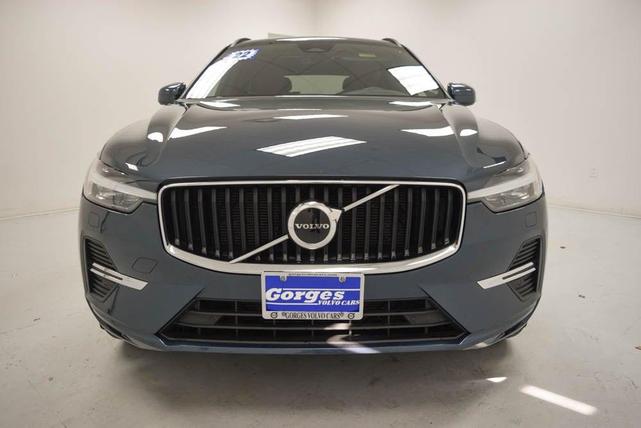 2022 volvo xc60 b5 momentum