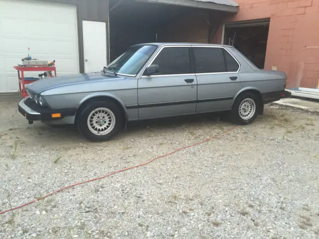 1986 bmw 528e base sedan 4-door 2.7l e28 no reserve