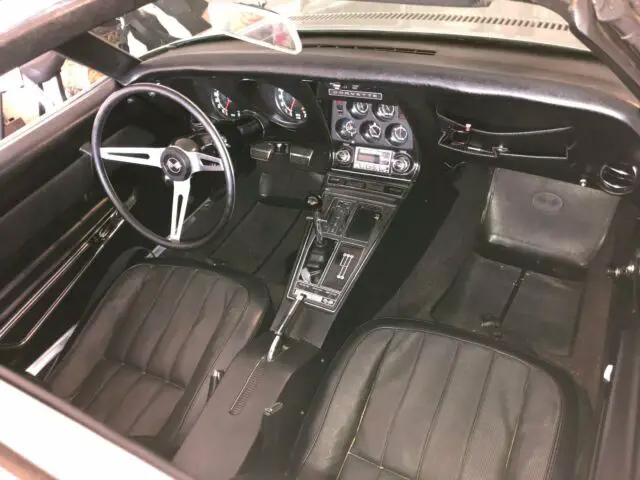 1969 corvette sting ray t-top cortez silver 350 cu.in. 4 spd. numbers matching