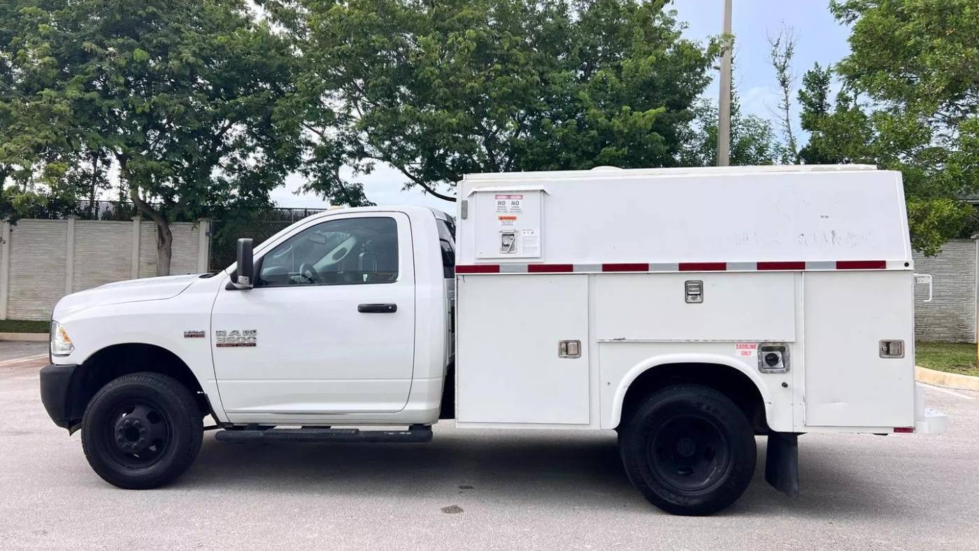 2013 ram 3500 tradesman