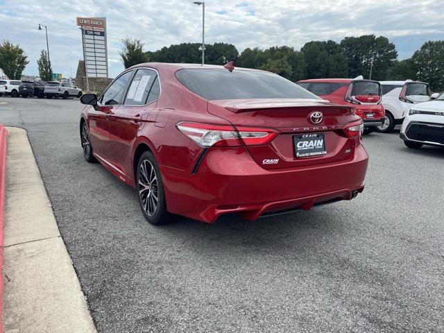 2020 toyota camry se