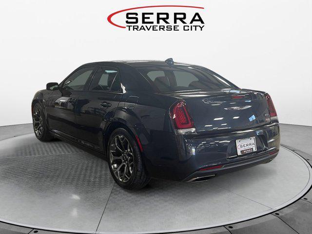 2016 chrysler 300 s