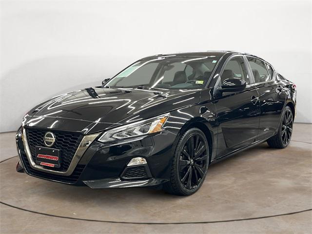 2022 nissan altima sr fwd