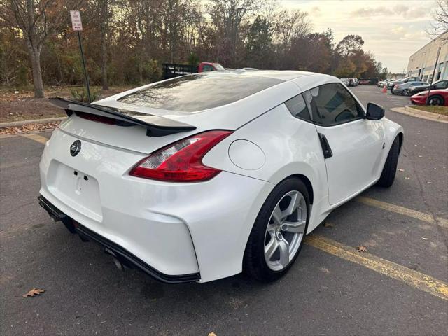 2011 nissan 370z touring