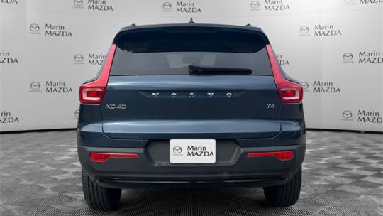 2022 Volvo XC40