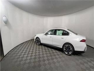2024 BMW i5 edrive40