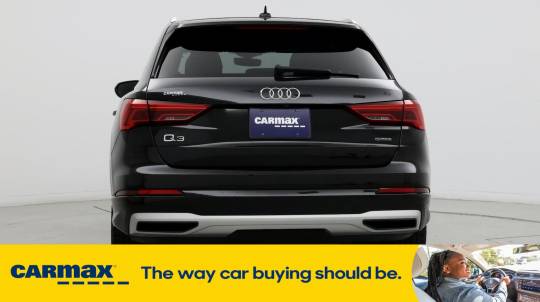 2022 Audi Q3