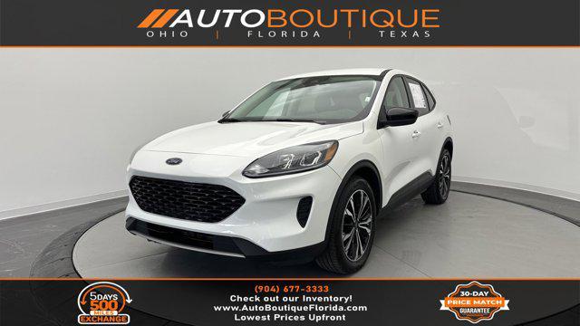 2022 ford escape se