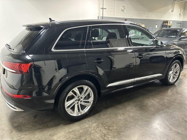 2023 audi q7 55 premium