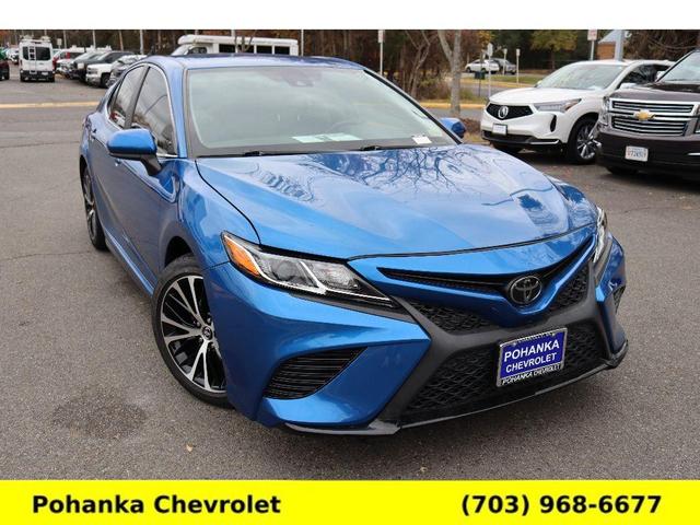 2020 toyota camry se