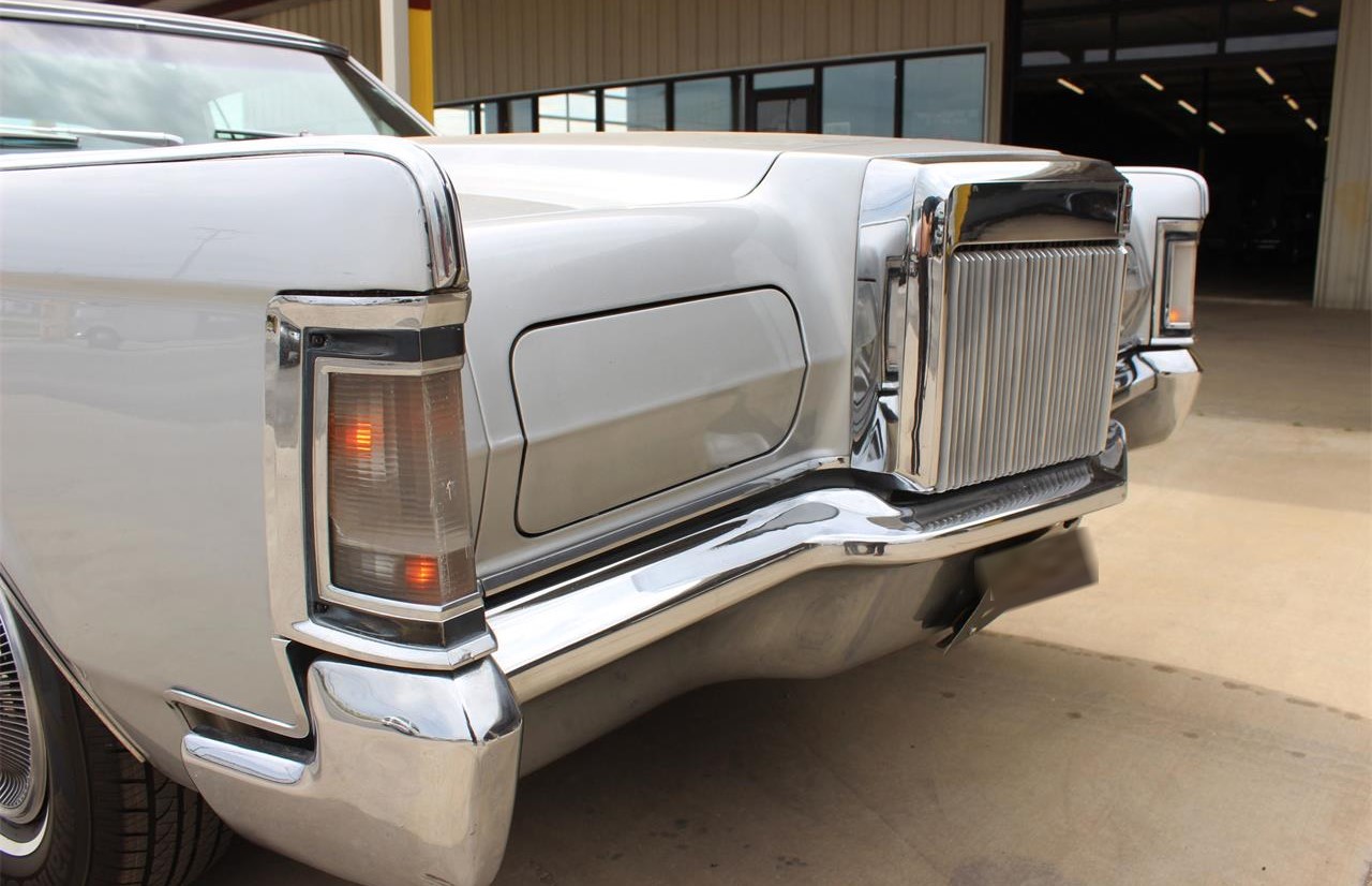 1969 lincoln continental mark iii