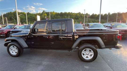 2023 jeep gladiator sport