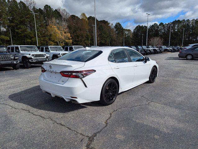 2021 toyota camry se