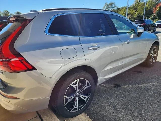2022 volvo xc60 b5 momentum
