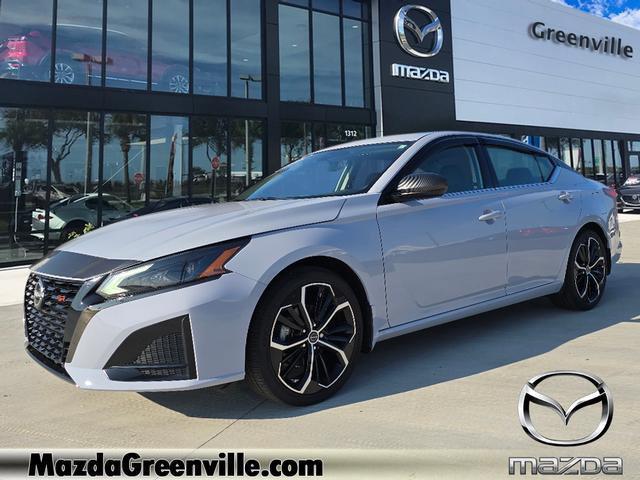 2023 nissan altima sr fwd