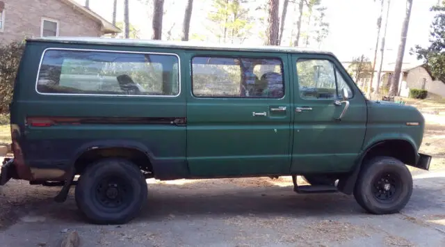 rare 4x4 full sized van - 1985 ford e-250 club wagon