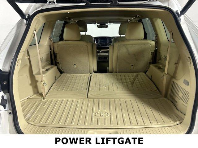 2018 toyota highlander limited