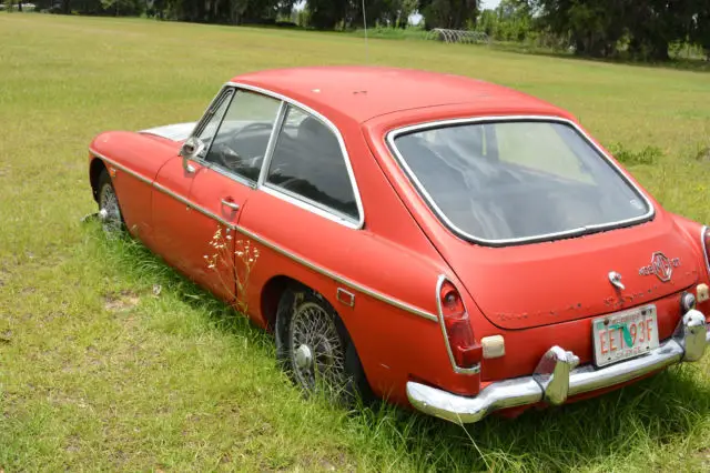 1969 mgb gt 2 door coupe hatchback w air and overdrive - barn find project car